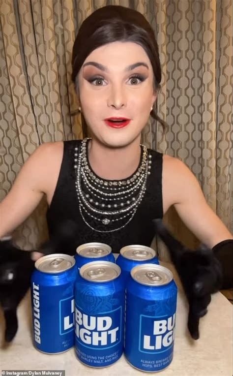 coors light trans|Bud Light boycott over trans influencer Dylan Mulvaney hits beer。